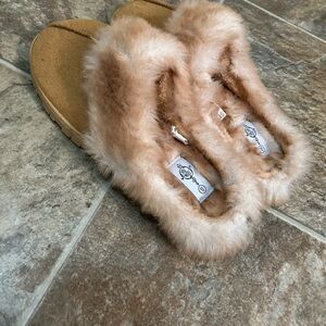 Furry Tan Slippers